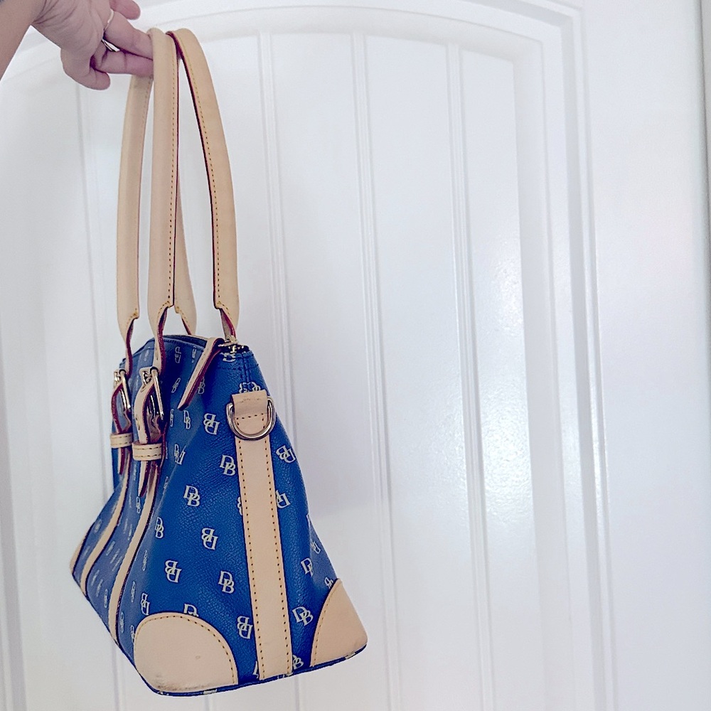 Y2K Dooney & Bourke Vintage Leather shoulder  bag Blue Cream monogram NEARLY NEW - Picture 6 of 17